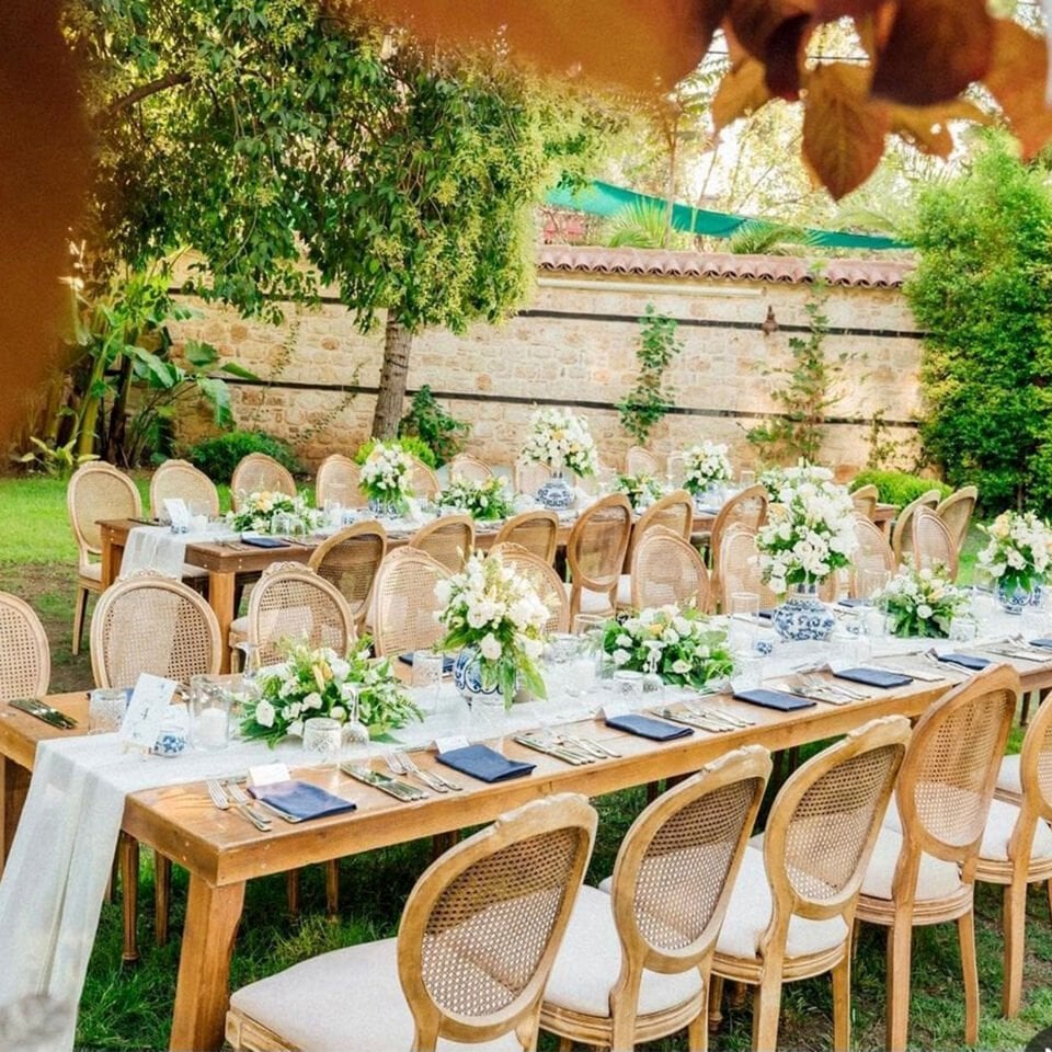 Hazeran Ahşap Madalyon Düğün ve Tören Sandalyesi